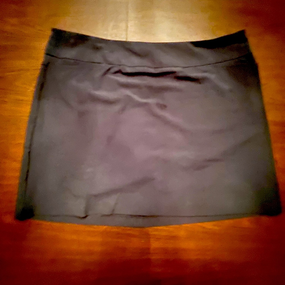 BLACK GOLF SKIRT